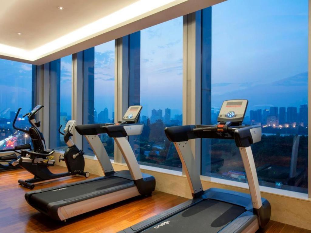Ming Du Lakeside Hotel Nanning Exterior photo