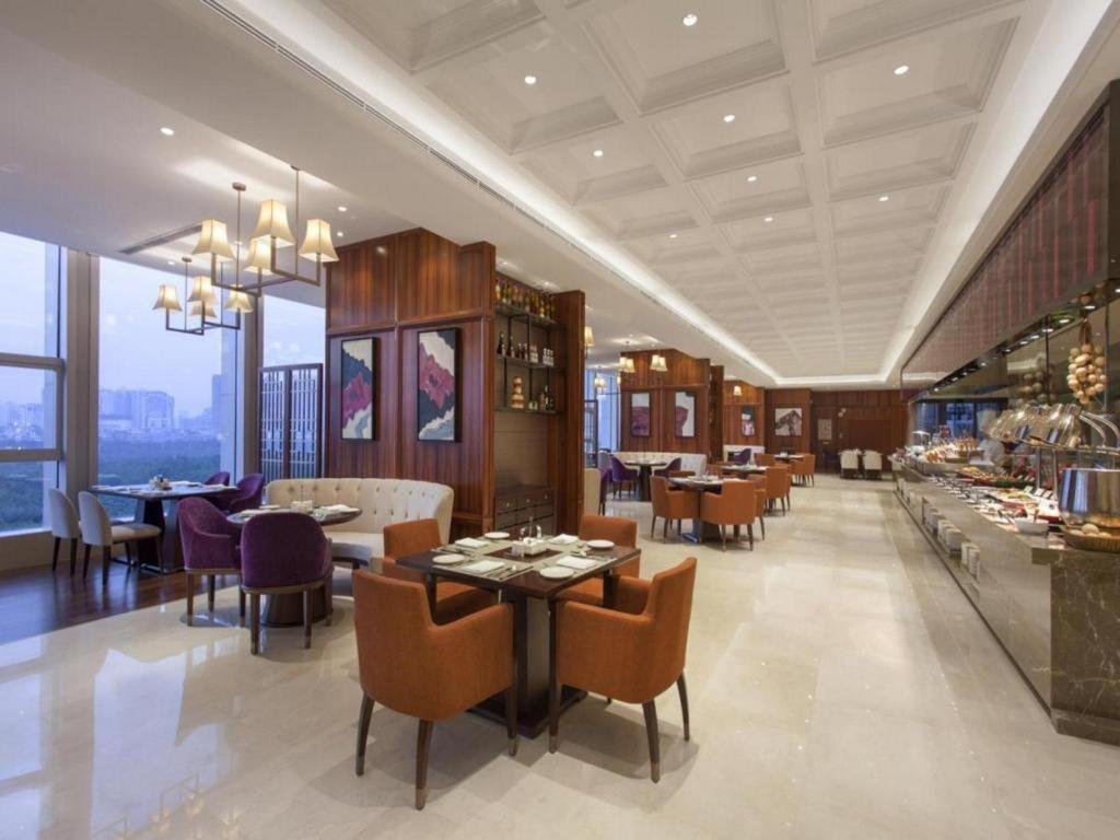 Ming Du Lakeside Hotel Nanning Exterior photo